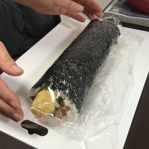 好きな具材がいっぱい！恵方巻き